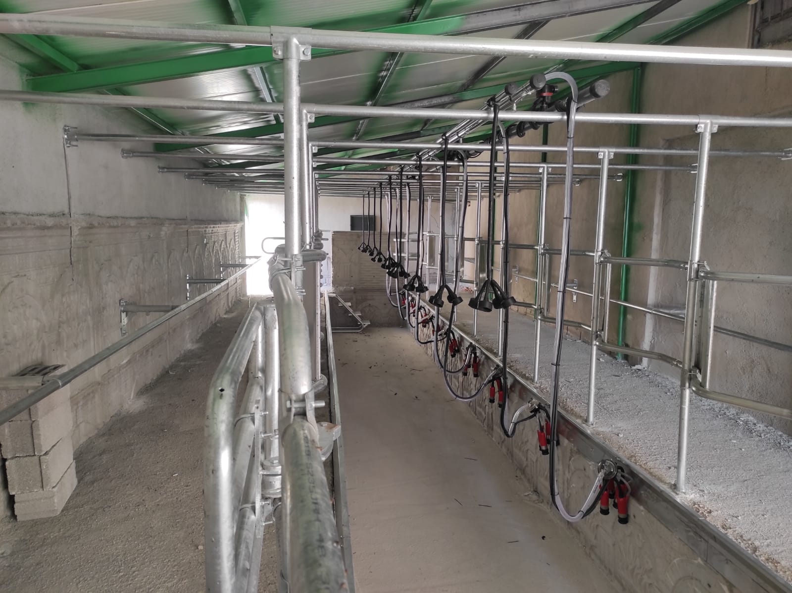 Çomaklı Mahallesi  2x9 İnOne Junior 1500 Midline Sağım Sistemi